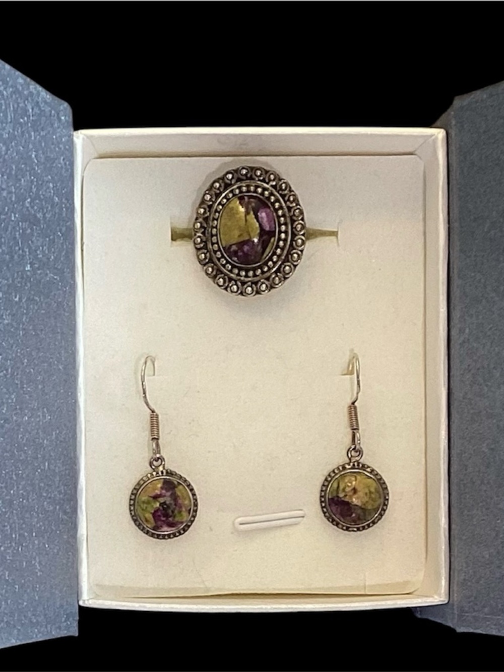 Tasmanian stichtite 925 silver ring and earring set. Ring size 7.5